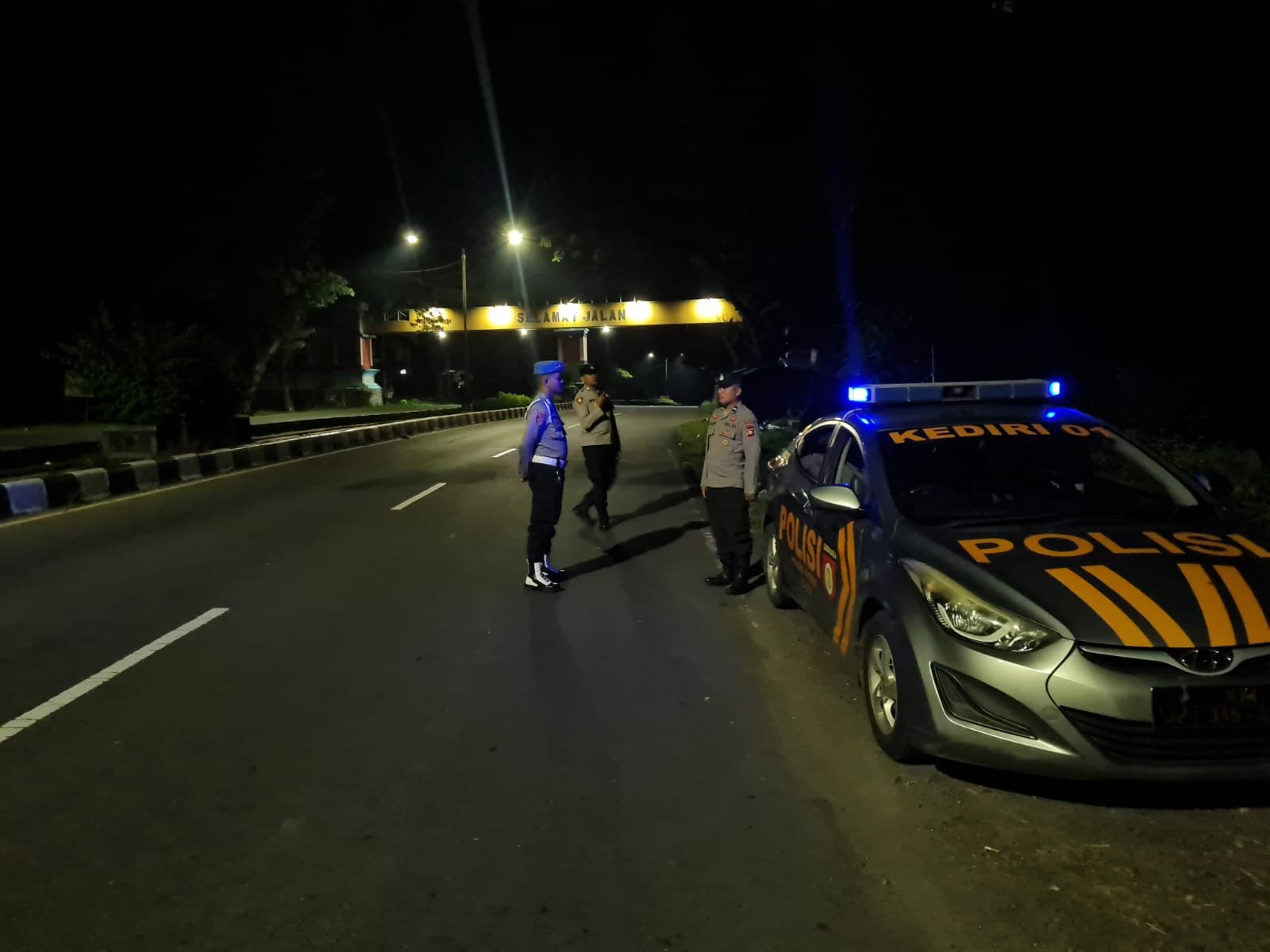 Malam di Kediri, Patroli Blue Light Gempur Aksi Begal dan Balap Liar