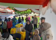 Mapolda NTB Ramai, Polsek labuapi Dampingi Warga Labuapi Ikuti Bakti Kesehatan Polri