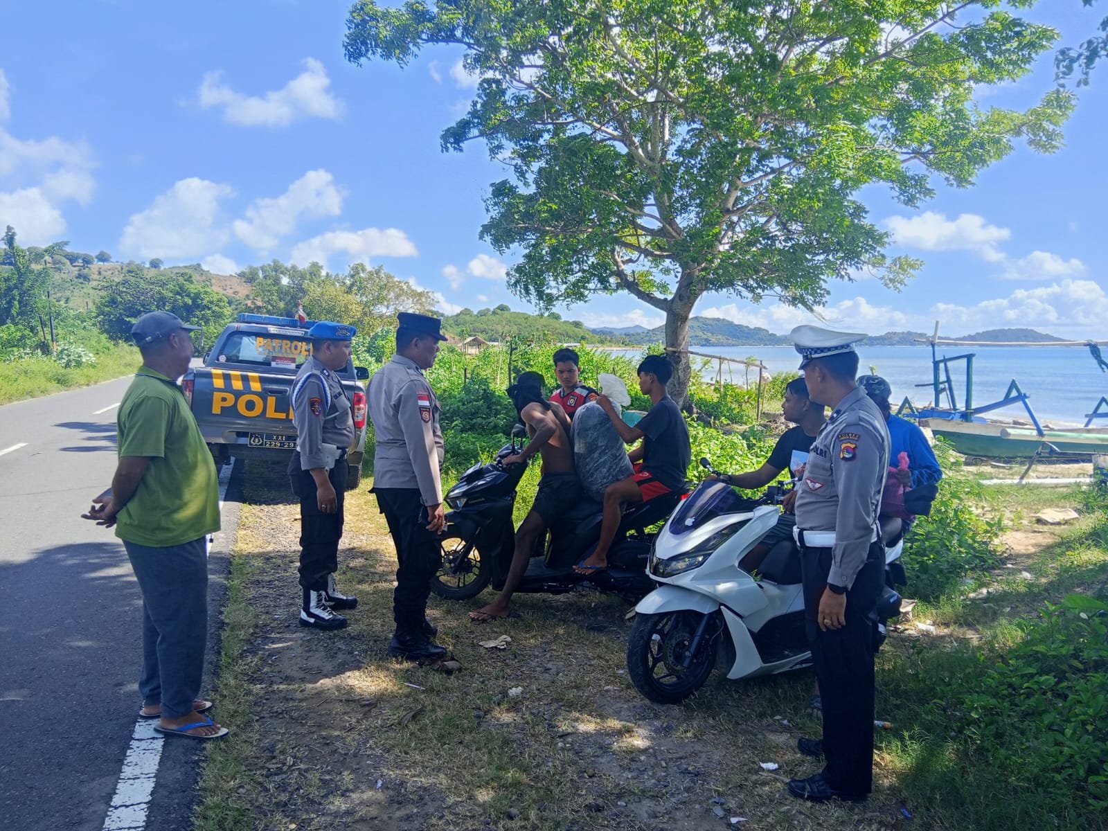 Strategi Polsek Sekotong Perkuat Keamanan Wilayah Lewat Patroli Dialogis