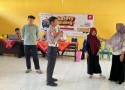 Pelajar SMKN 2 Gerung Dapat Pembekalan Safety Riding dari Satlantas Lombok Barat