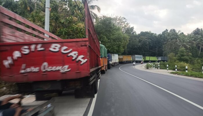 180 Kendaraan Antre di Gilimas, Operasional Kapal Tetap Normal