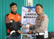 Satlantas Polres Lobar Edukasi Kurir Shopee Gerung dalam Rangka Hari Polantas Bhayangkara