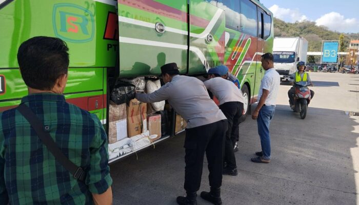 Polsek Kawasan Lembar Pastikan Keamanan Penyeberangan, Fokus Cegah Barang Terlarang